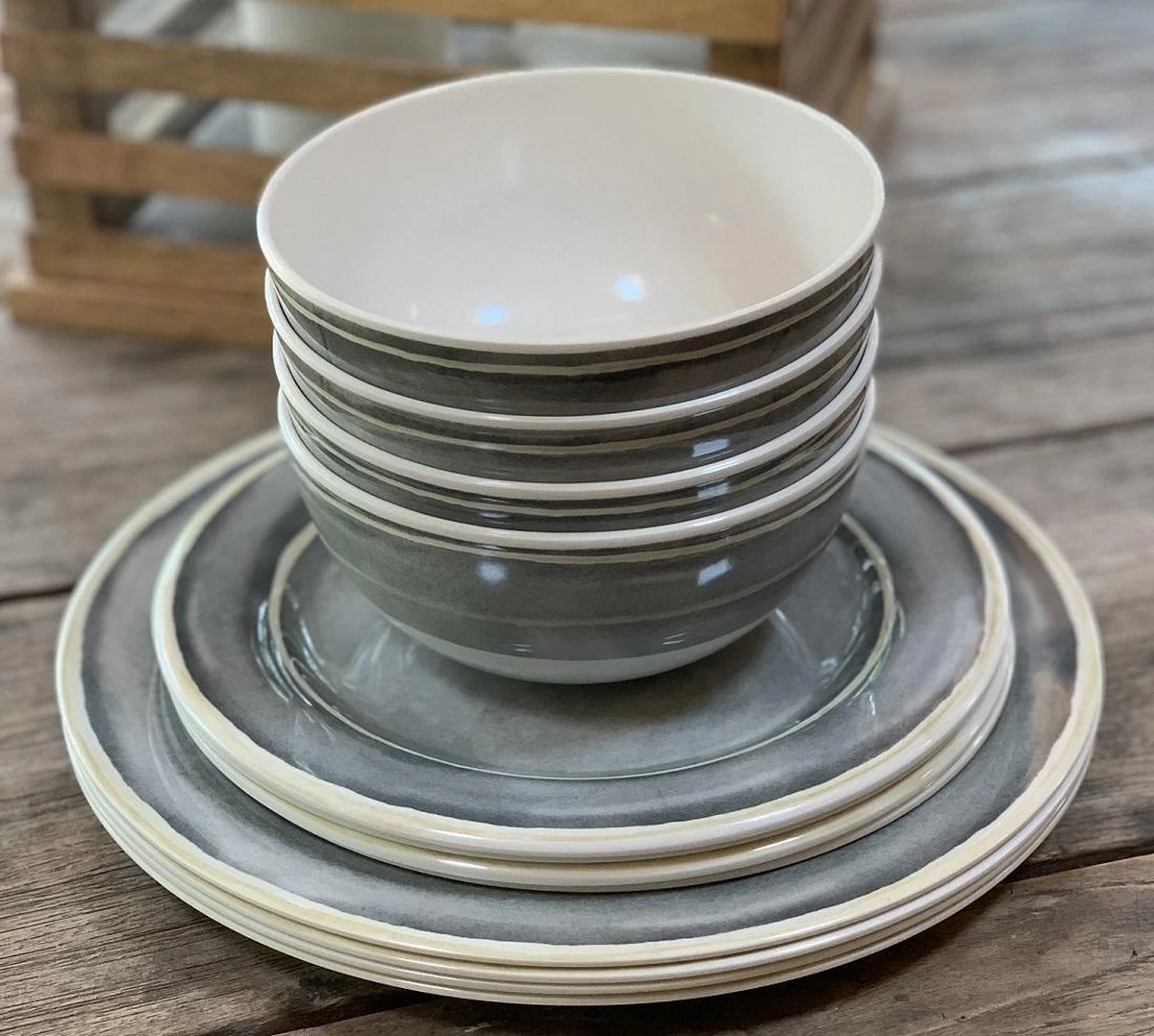 RJRQuality Camping Servies - 12 Delig – 100% Melamine Servies Set – Campingservies – Melamine Borden - Afbeelding 4