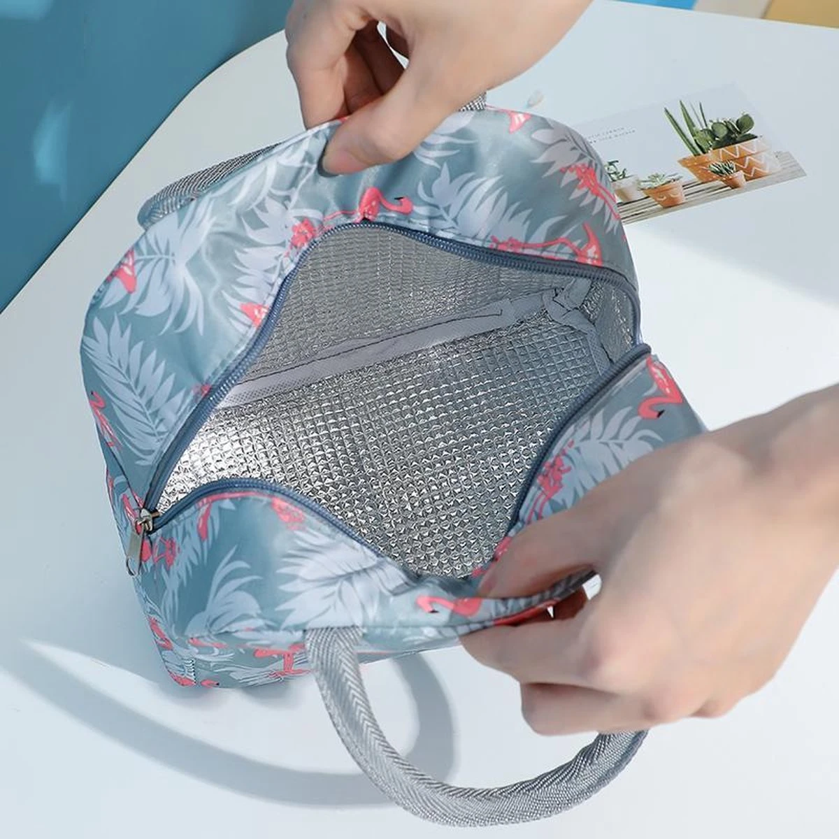 Koeltas - Lunchtas - Volwassenen En Kinderen - Compact & Handig: Zomer - Picknick -School - Lunch - Werk - Grijs Flamingo - Afbeelding 3