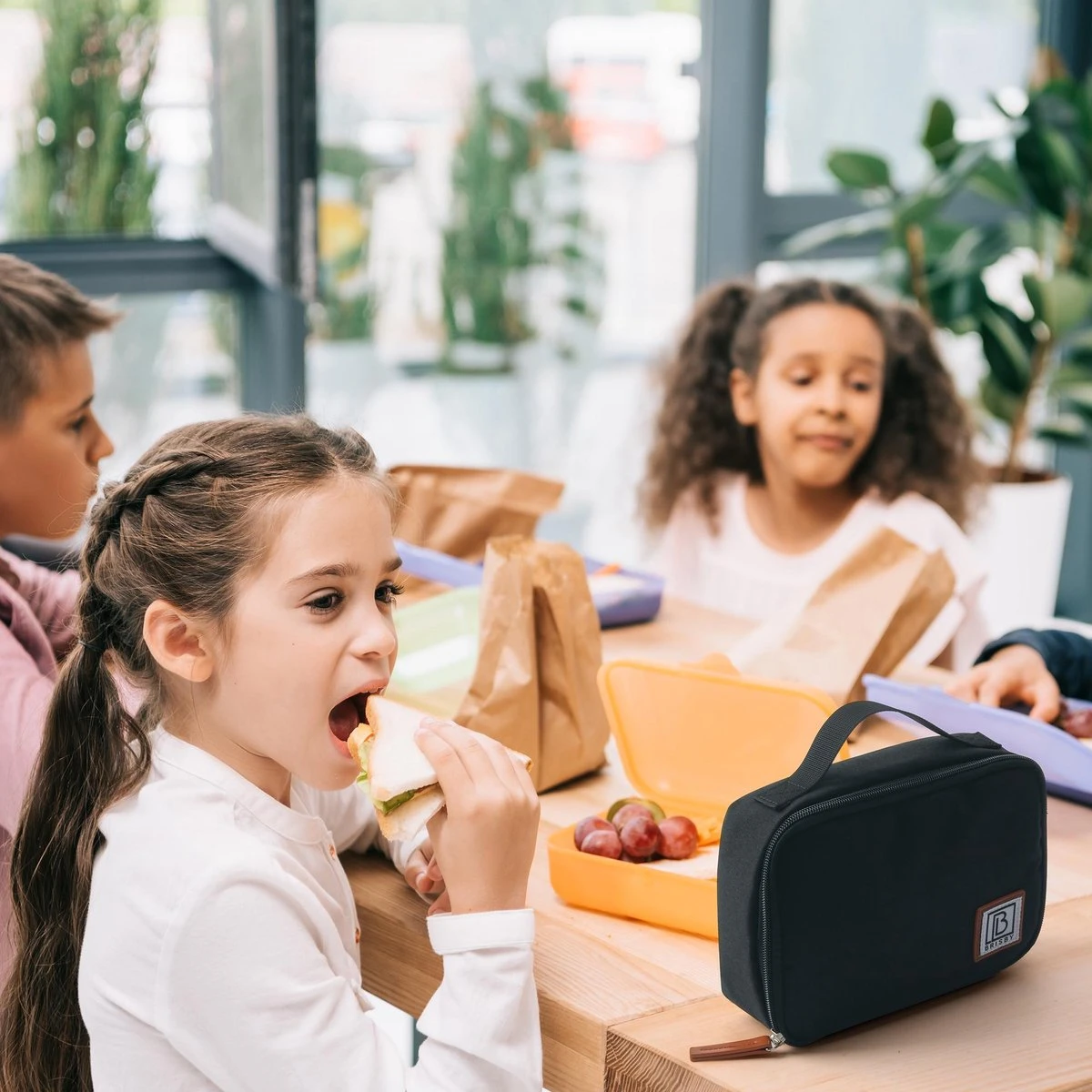 Brisby 4 Laags Geïsoleerde Koeltas - Lunchtas 1.5 Liter - Zwart - Afbeelding 4