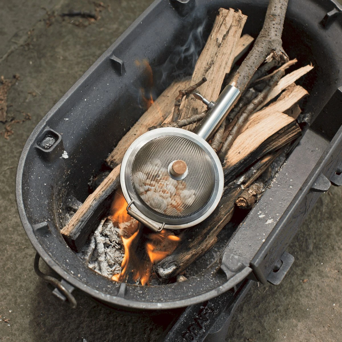 Kikkerland Huckleberry Popcorn Maker - Maak Je Eigen Popcorn - Popcornpan - Kampvuur - Buitenspeelgoed - Buitenspelen - Kamperen - Afbeelding 7