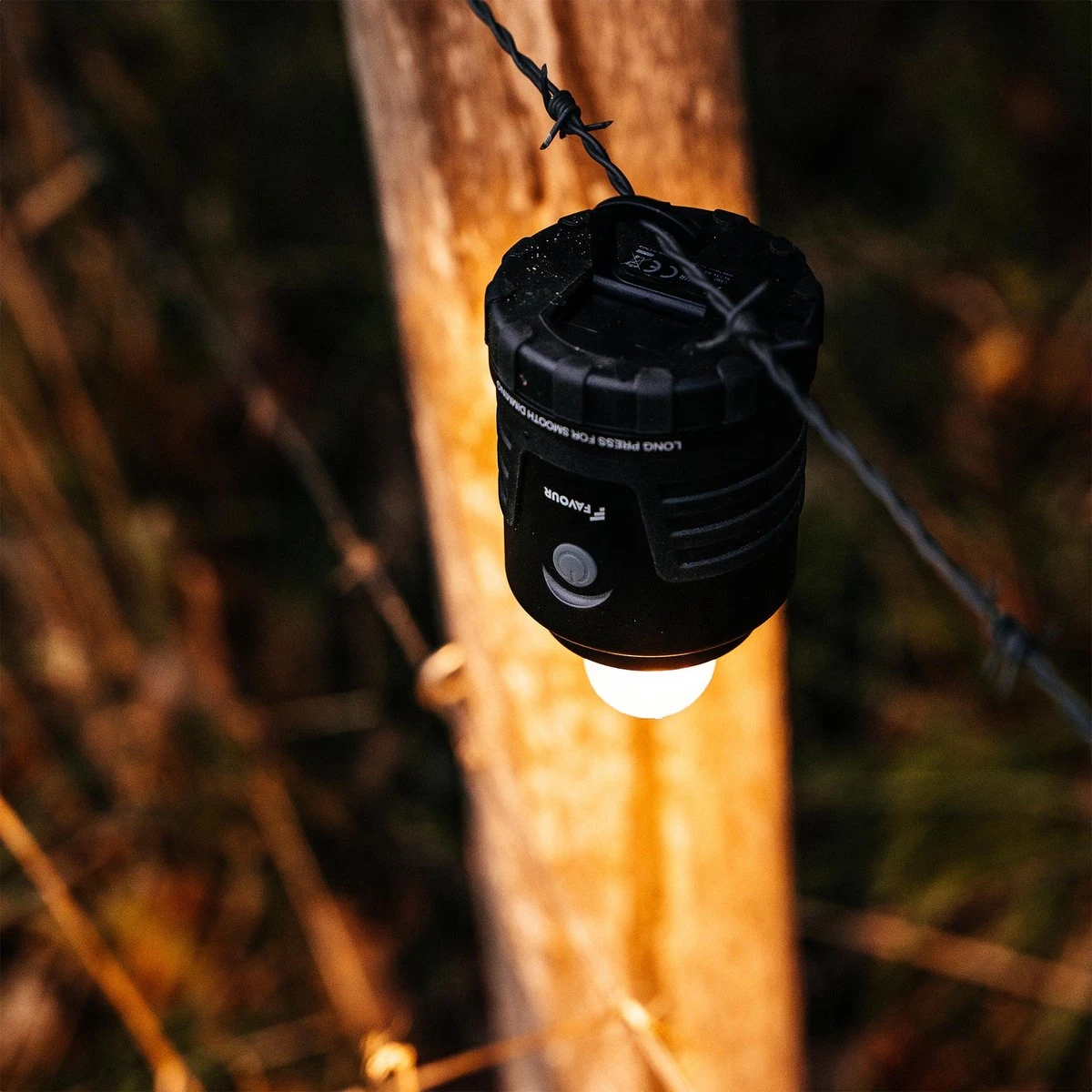 Favour L1061 Camping Lamp LED, 875 Lumen, IP64, Waterdicht, Draagbare Kampeerlamp, Tentlamp, Schokbestendig, 4 Verschillende Lichtmodi Incl Kaarslicht-modus, Afneembaar Deksel, Handig & Compact Formaat - Afbeelding 7