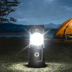 Merkloos Xtraworks - Multifunctionele Solar LED Campinglamp Met Handvatten - IPX 45 Waarde, USB-lader En Powerbank - Mat Zwart