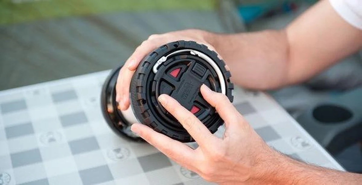 Coleman Twist+ 300 Camping Lantaarn - 300 Lumen - Oplaadbaar - Zwart - Afbeelding 3