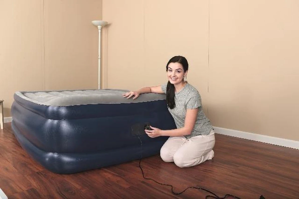 Bestway Queen Tritech Zelfopblazend 2-persoons Luchtbed (203x152x56cm) - Afbeelding 2